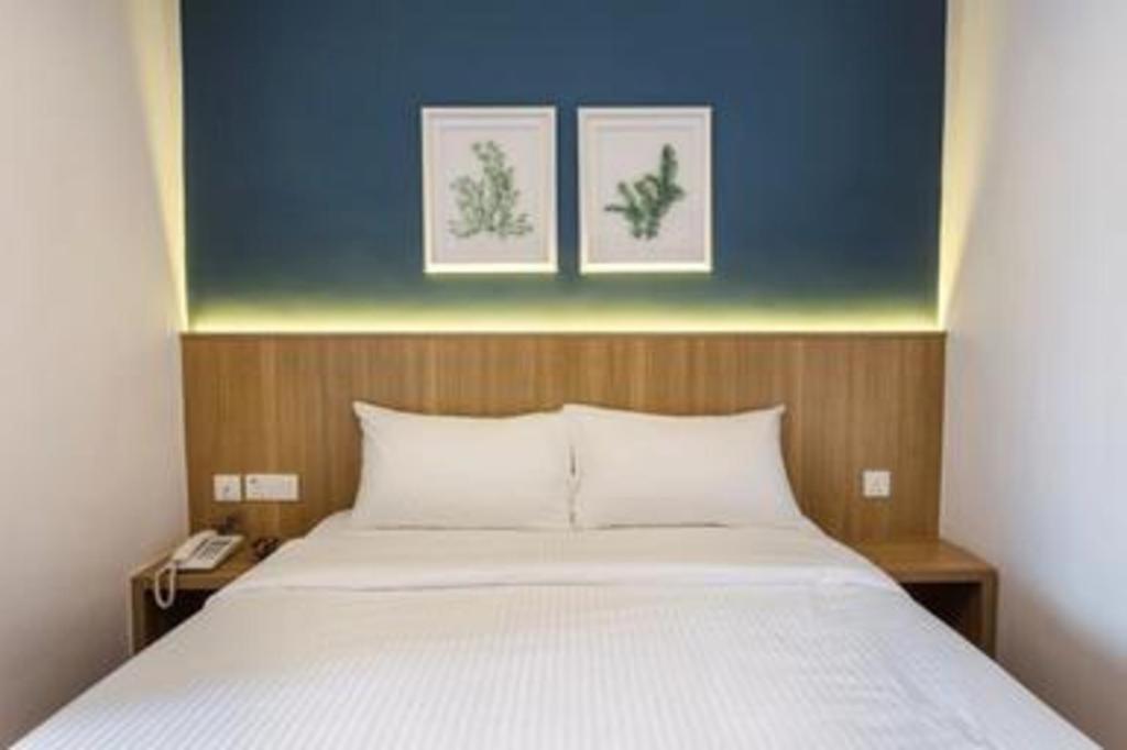 Hotel Insuna Джохор Бахру Екстериор снимка