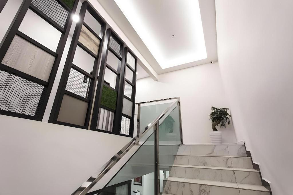Hotel Insuna Джохор Бахру Екстериор снимка